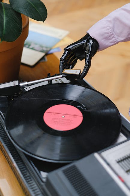 Ingeniero realizando auditoría de vibraciones en un motor marino